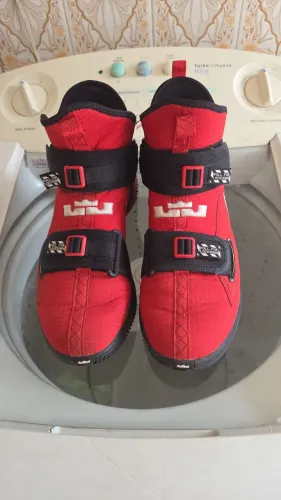 Tênis LeBron soldier tam 41 