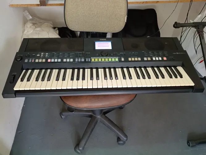 Teclado Yamaha