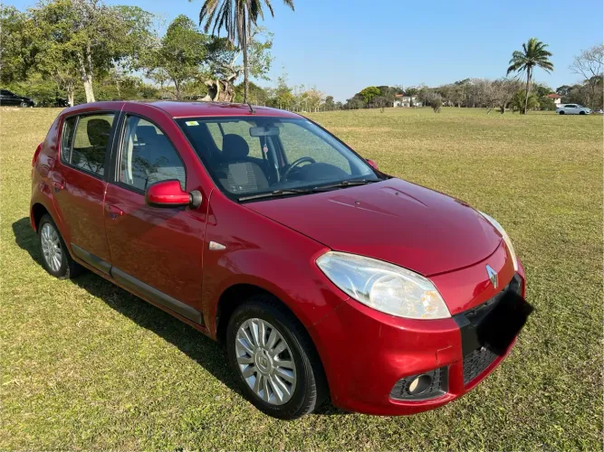 Renault Sandero Privilège Hi-flex 1.6 8V 5P 2013