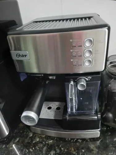 Cafeteira Espresso Oster Primalatte Inox 220V