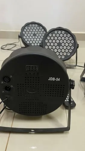 6 unidades de Refletor led RGB 54 leds - bivold com sensor de voz