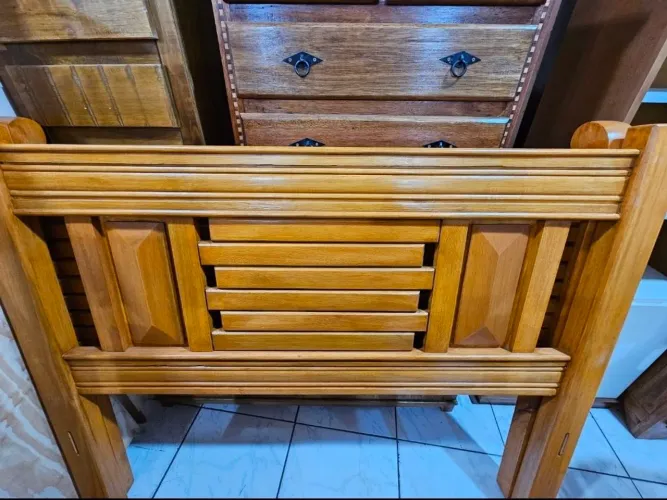 Cama madeira maciça solteirão  / Viúva - 1,20 x 2,03 m