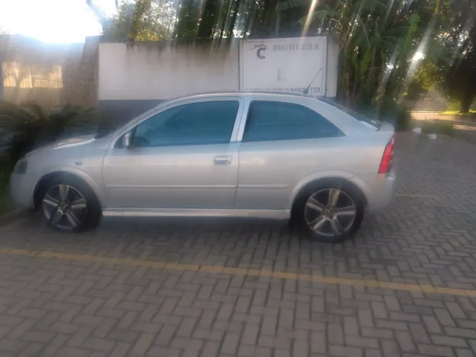 Chevrolet Astra 2.0/ CD/ Sunny/ GLS 2.0 8V 3P 2004