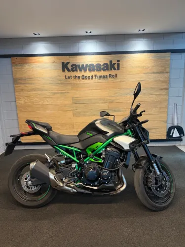 Z900
