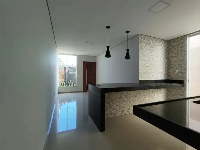 Vendo casa em Vespasiano Bairro Célvia R$260.000,00