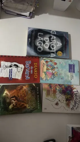 Vendo livros em ótimo estado 