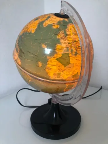 Globo Terrestre Giratório Iluminado