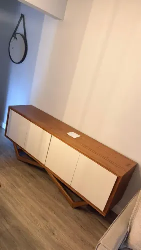 Balcão Buffet Terra com 4 Portas e 2 Gavetas Embutidas