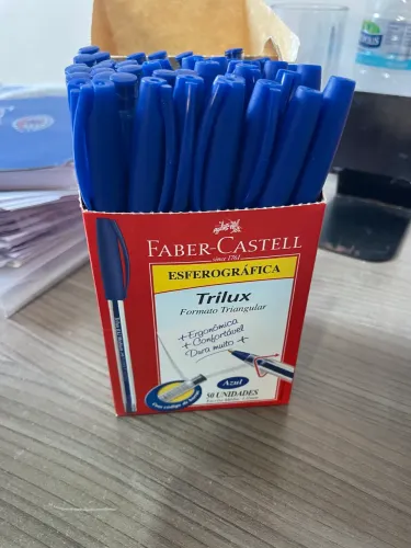 Caneta Trilux Faber Castell azul e preta