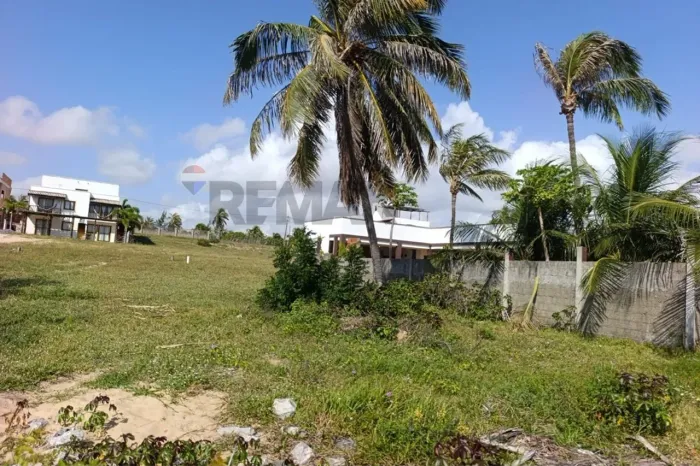 VENDE-SE LOTE NA ENTRADA DA PRAIA DE GUAJIRU