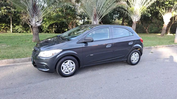 Chevrolet Onix JOY Hatch 1.0 8V Flex Mec. 4P 2018