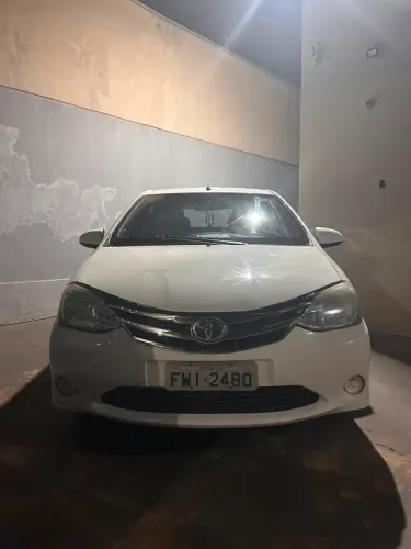 Toyota Etios X Sedan 1.5 Flex 16V 4P Mec. 2016