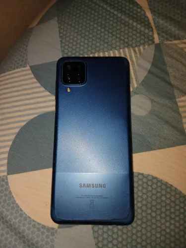 Samsung a12 usado