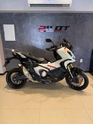 Honda X-Adv 745cc 2024