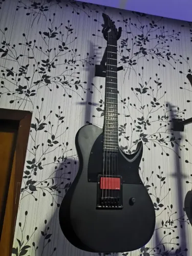 Guitarra S by Solar TB4 61c com Captação EMG 81 Garry Holt signature