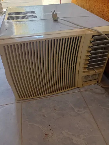 Ar condicionado janela 12.000 BTUs Springer 