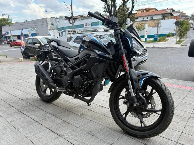 250F FLASH 250 PRETA 2026/2027