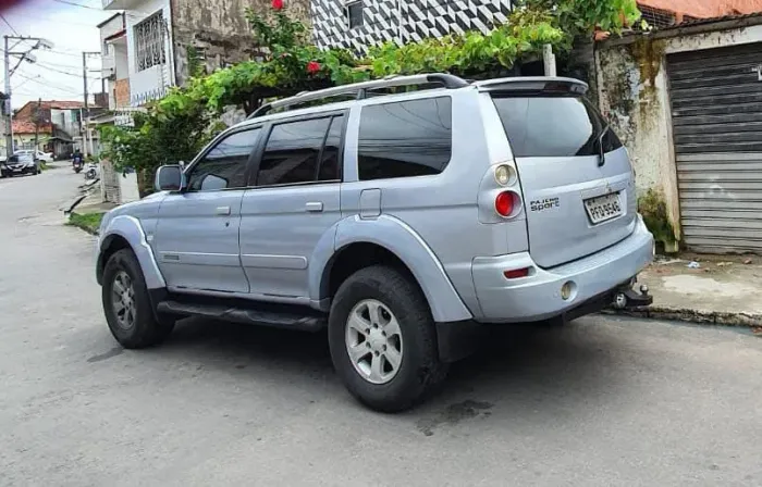 Mitsubishi Pajero Sport HPE 2.5 4X4 Diesel Aut. 2011