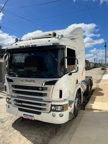 Scania p360 2013 6x2 automático