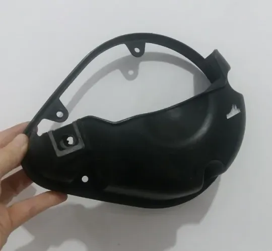 Capa Ou Acabamento Filtro Ar Suzuki Maralder 800