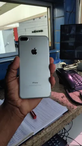 VENDO IPHONE 7 PLUS 128 GIGAS
