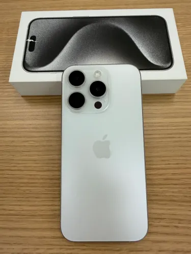 iPhone 15 Pro 512GB Titânio Branco - Excelente estado - Completo