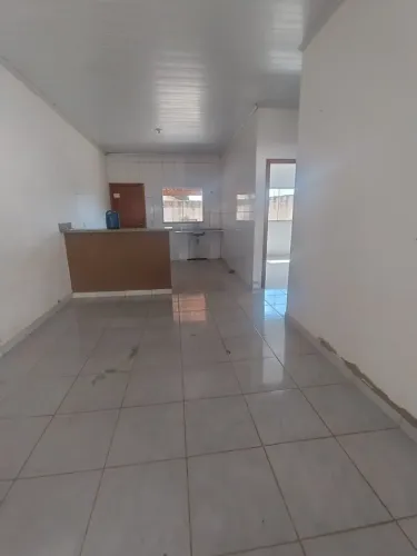 Casa em Guapó com Suíte e Cozinha Americana  Oportunidade Única