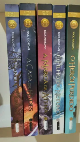 Coleção Completa Percy Jackson - Os Heróis do Olimpo (Rick Riordan)
