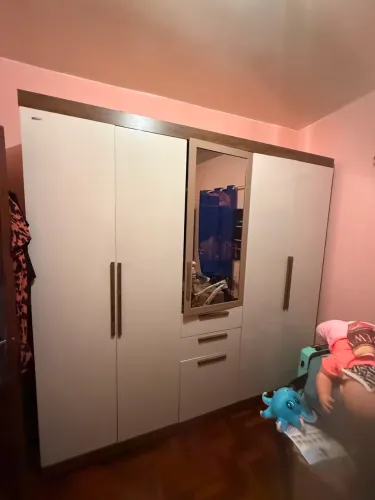 Guarda roupa casal 5 portas