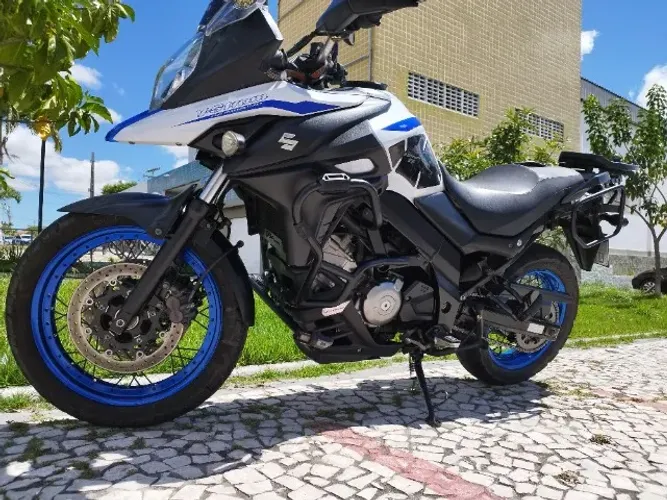 Moto semi nova