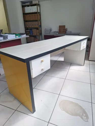 Mesa de escritório