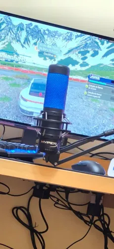 Hyperx Quadcast S, acompanha tudo original na caixa (Aberto a negociação)