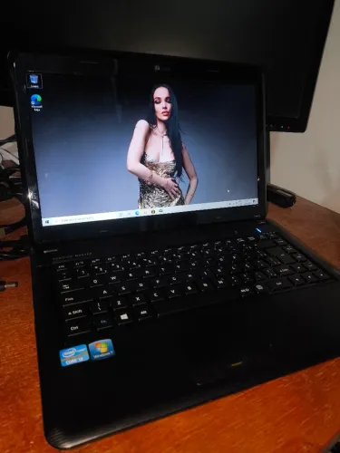 Notebook muito conservado i3 4gb SSD 480gb funcionando tudo bateria boa