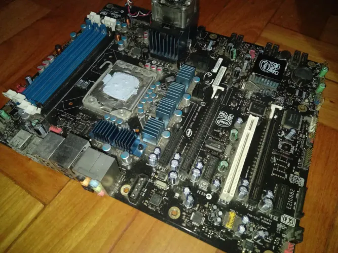 Kit PC Retrô / Colecionador - Intel DX58SO X58 LGA1366 + Thermaltake + Cooler + DVD