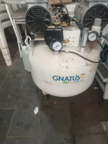 COMPRESSOR ODONTOLÓGICO GNATUS BIO QUAL AIR - OTIMO ESTADO