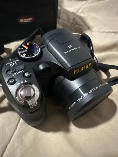 Vendo máquina digital Fujifilm