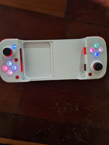 Controle gamepad Bluetooth gamer. Celular Android IOS PC S/ Fio