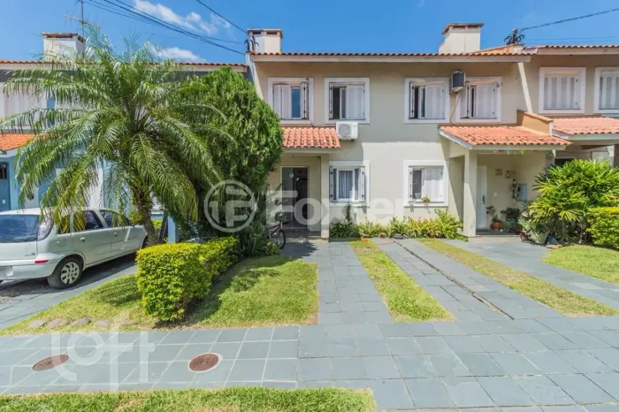 Casa à venda em Vila Nova com 126 m², 2 quartos, 2 vagas