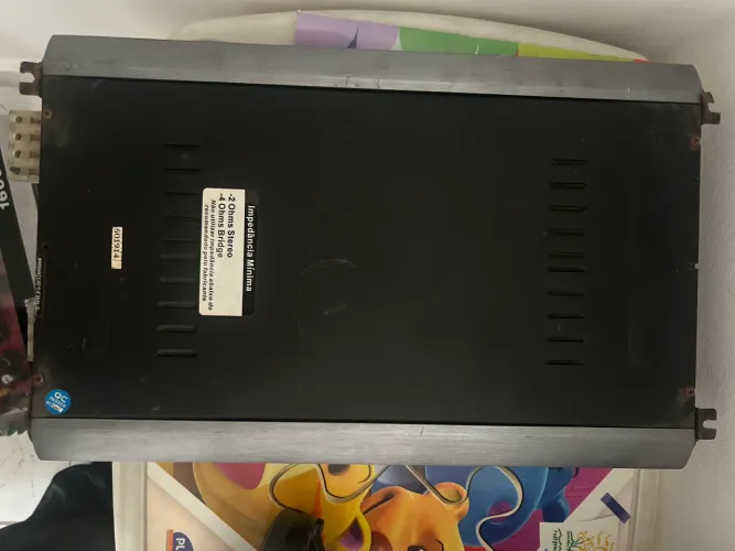 Vendo módulo B.Buster BB-2400GL, ideal para projetos de som automotivo. .