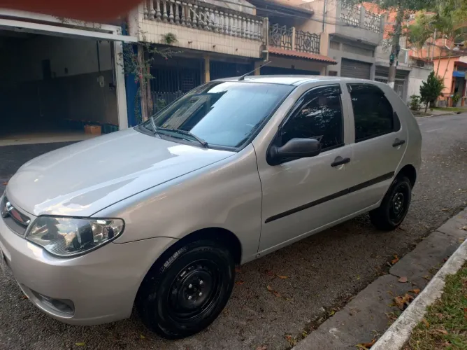 Fiat Palio 1.0 Economy Fire Flex 8V 4P 2011