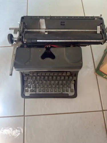 Máquina de escrever 
