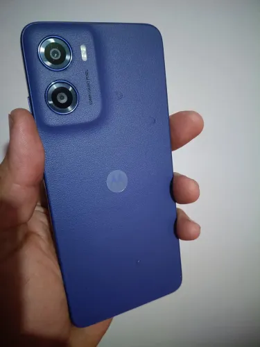 Motorola Moto G05 Cor violeta?