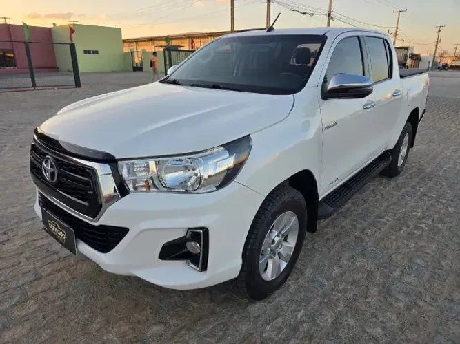 Toyota Hilux CD SR 4X4 2.8 TDI Diesel Aut. 2019