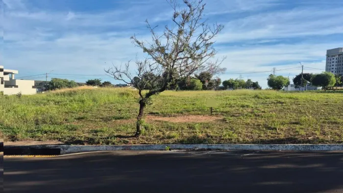 Vende-se excelente terreno residencial e comercial 12x28 = 336m²