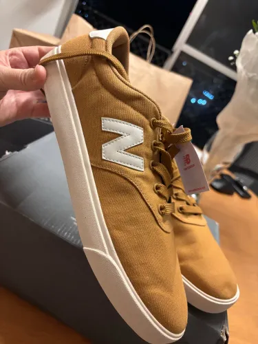 Tênis New balance novo masculino 44 caramelo
