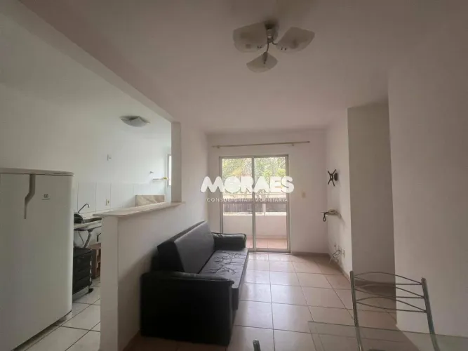 Apartamento com 3 dormitórios para alugar, 63 m² por R$ 2.760,00/mês - Spazio Benfica - Ba