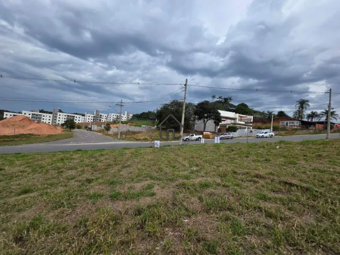 Terreno 250,00 m² à venda no Loteamento Jardim São Roque em Vinhedo