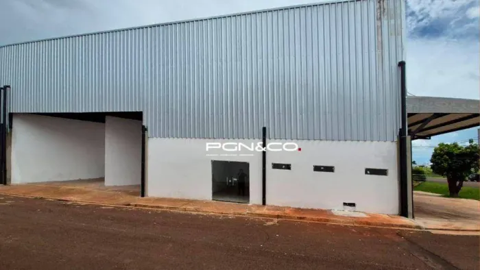 Galpão para alugar, 869 m² por R$ 25.235,00/mês - Distrito Industrial - Cravinhos/SP