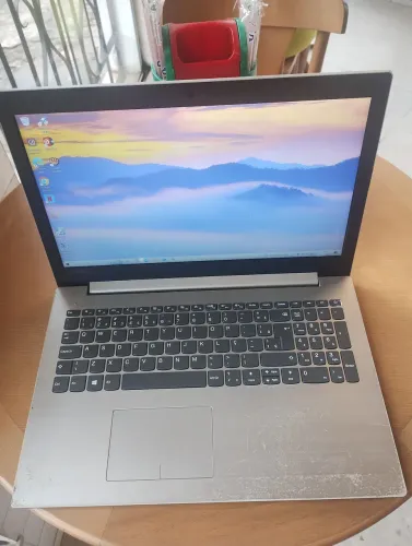 VENDO NOTEBOOK COM TELA 16 POLEGADAS TUDO FUNCIONANDO PERFEITAMENTE SÓ 650,00