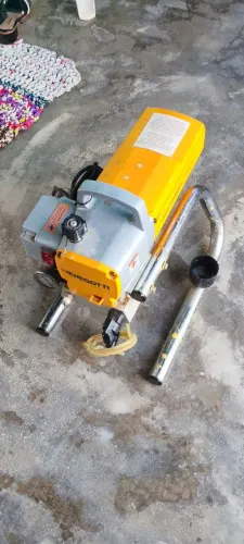 Máquina de pintura Airless MMA 900 Menegotti Semi Nova